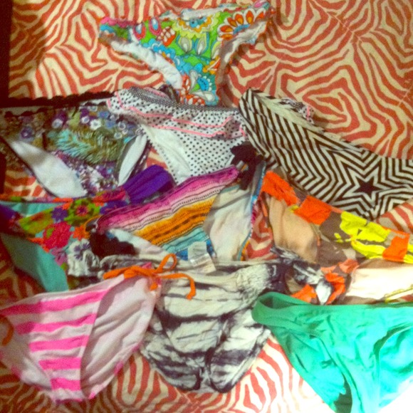 👙Swim suit bottoms!👙 SOLD