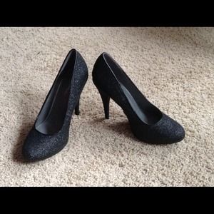 Black sparkle shoes