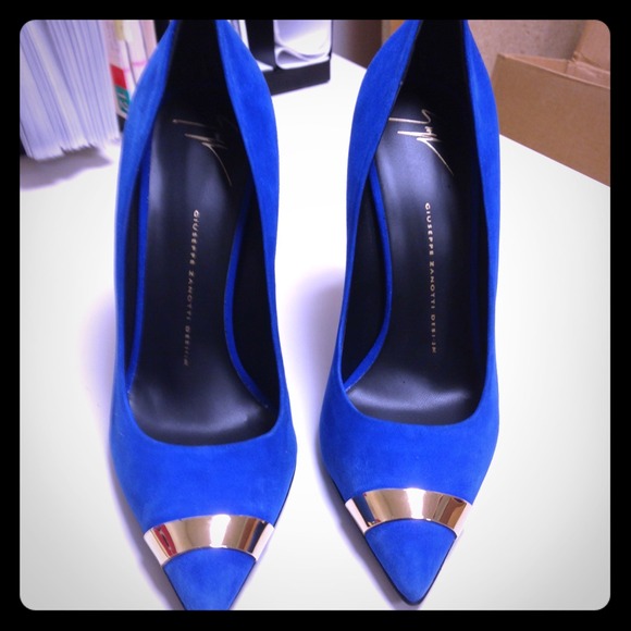 💙💙💙 I got the blues! Just sharing not for sale