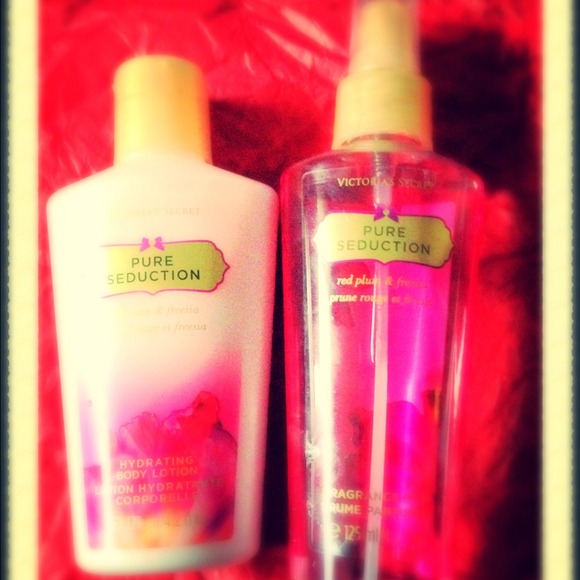 Victoria Secret💕💕 - Picture 1 of 2