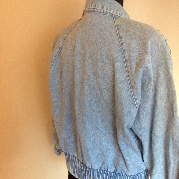 Vintage Oversized Denim Jacket - Picture 3 of 4