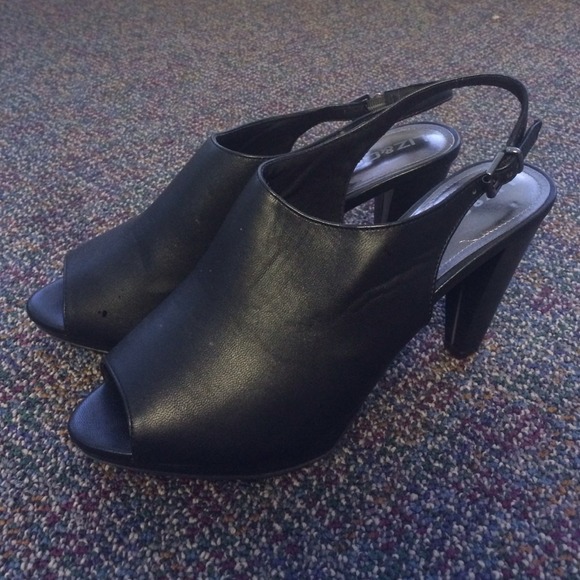 Liz & Co black heels