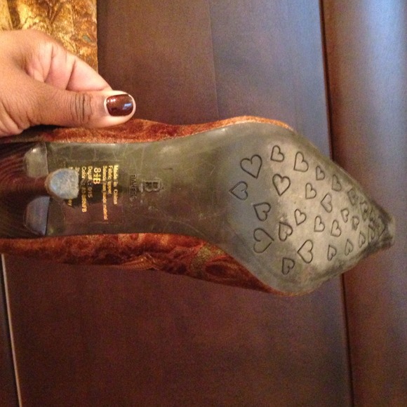 Paisley Knee-High Boots $PRICE ⬇️😱 - Picture 3 of 4