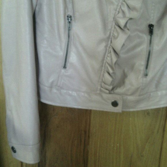 Jacket - Picture 2 of 4