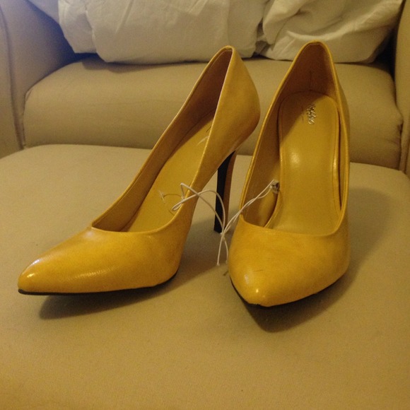 New yellow heels