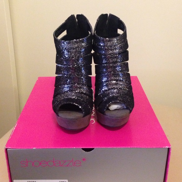 Shoe Dazzle wedges