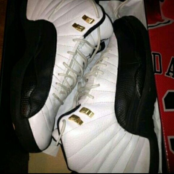 taxis 12s jordans