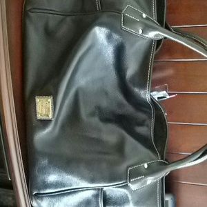 Dooney and bourke hand bag