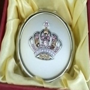 Compact mirror