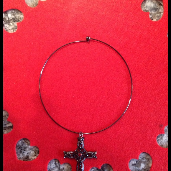 ♥BUNDLE Sold*♥***Ruby cross - Picture 2 of 4