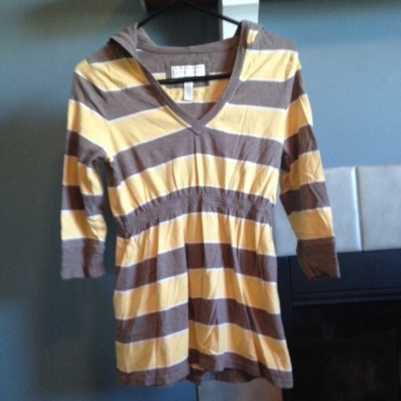 Brown and yellow top