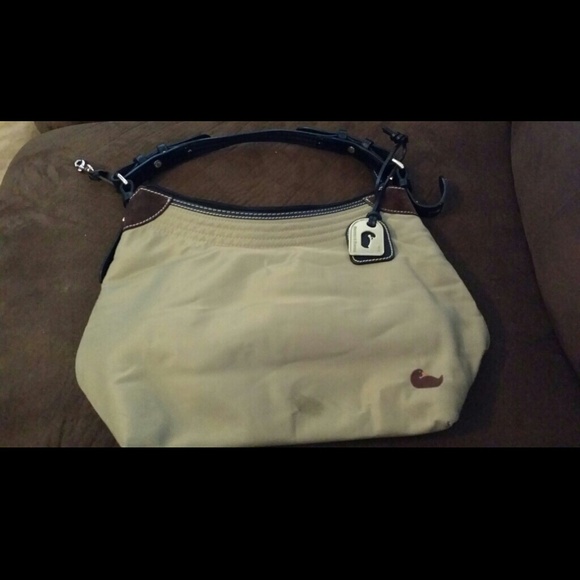 ☆☆beautiful preloved Dooney shoulder purse☆☆