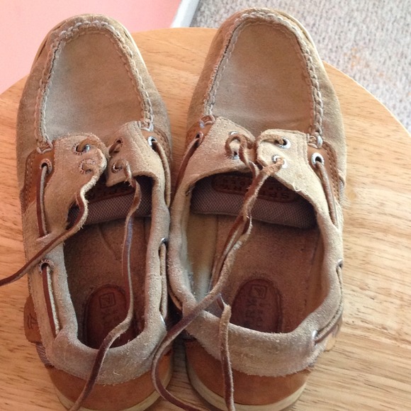 Tan brown sperry top siders