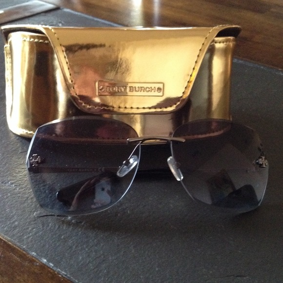 Sexy Tory burch sunglasses