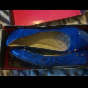 vince camuto Cobalt blue flats more pics
