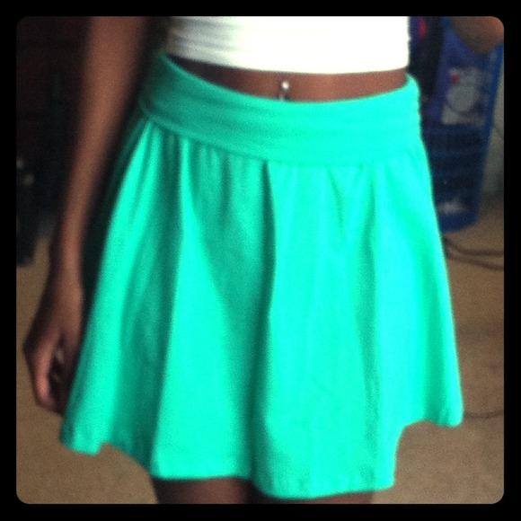 *SOLD on VINTED* Jade Mint Green Skater Skirt
