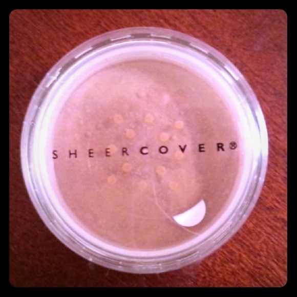 Sheer cover lip to lid bronzer makeup