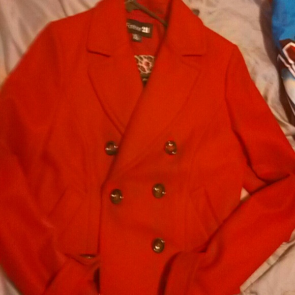 Red jacket - Picture 3 of 3