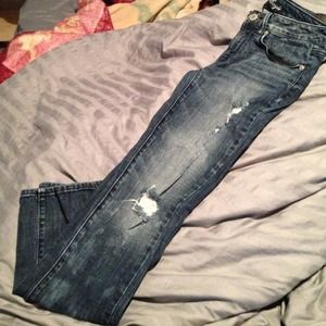AE destroyed skinny jeans