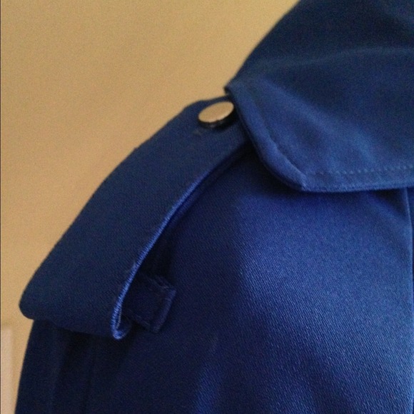 ❗️SOLD❗️NWT Zara Trench Coat - Picture 4 of 4