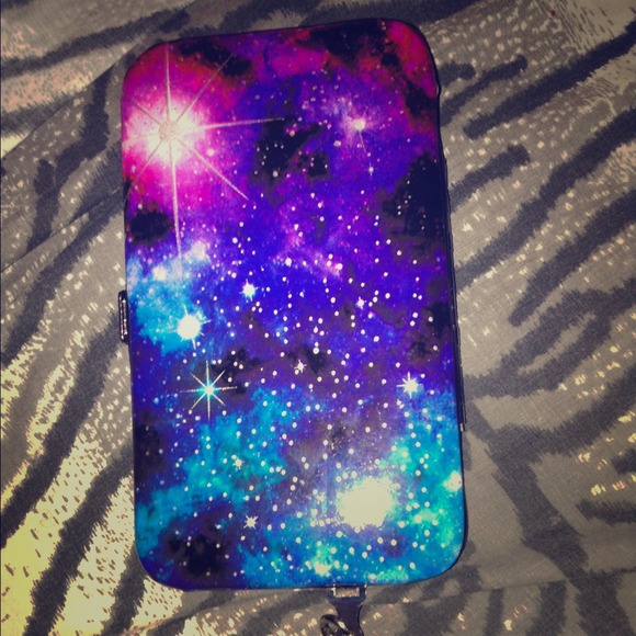 Galaxy wristlet
