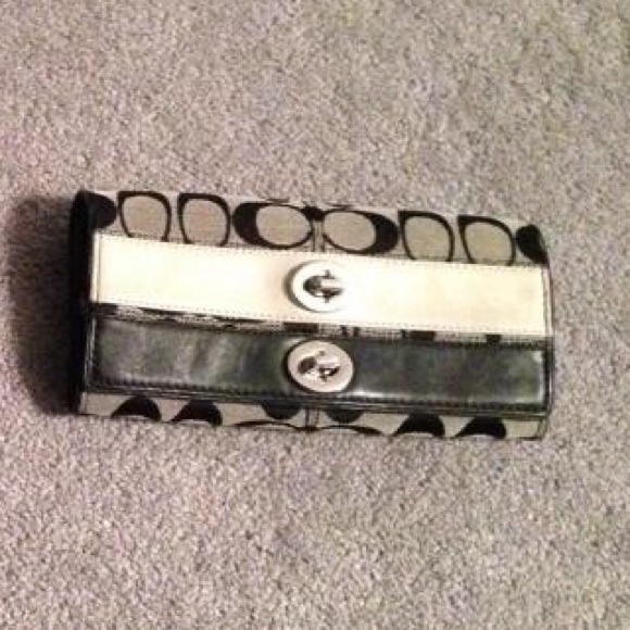 Coach wallet