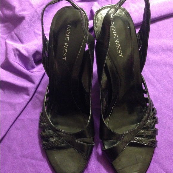 Black Nine West sandals