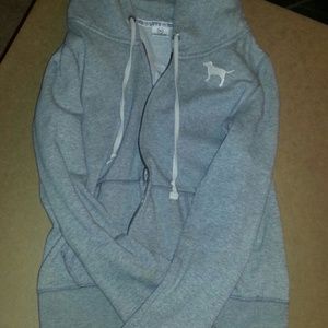 Vcorpora Secret -PINK. Gray zip up