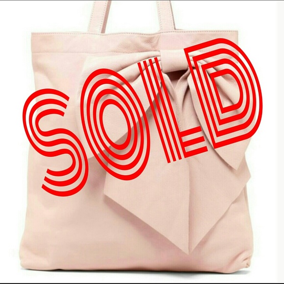 NWT Sold out Valentino Bow Tote in pink petal/nude