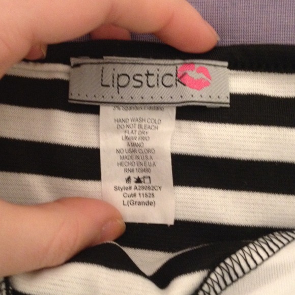 Striped crop top with cap sleeves - Picture 2 of 3