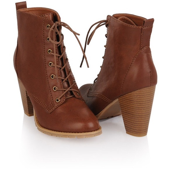 Brown lace-up booties!