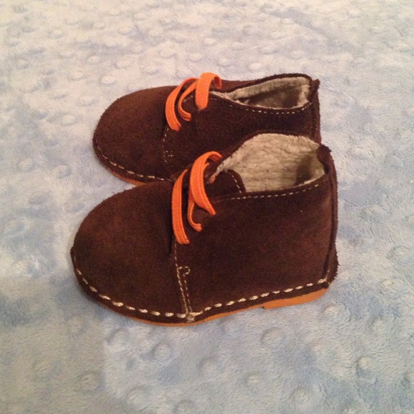 Infant shoes - Picture 2 of 3
