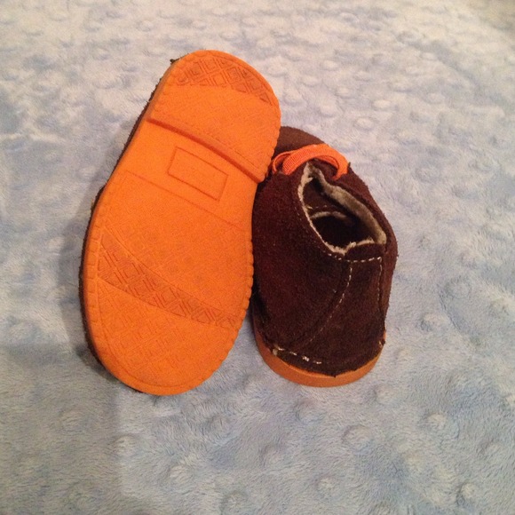 Infant shoes - Picture 3 of 3