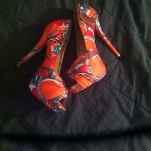 Size 9 Colorful Peep Toe Pumps!!👠🎀
