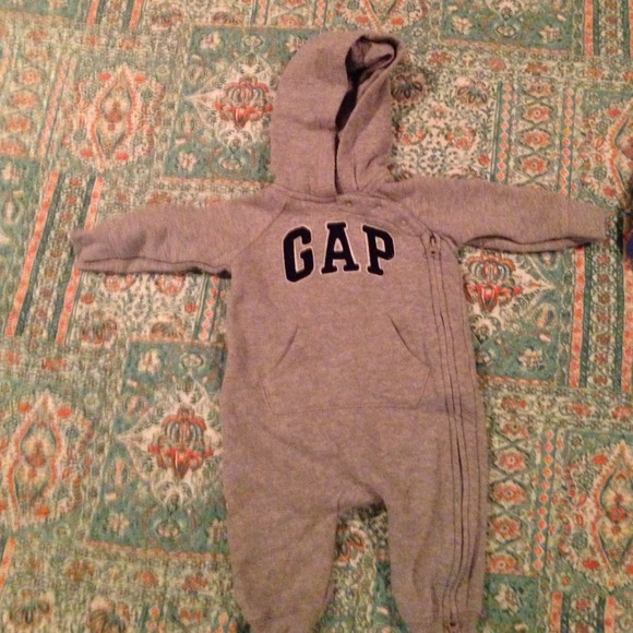 Infant clothing