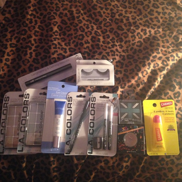 Makeup bundle