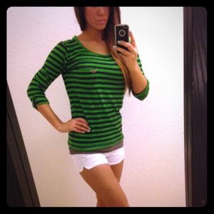 Green and navy casual 3/4 sleeve top