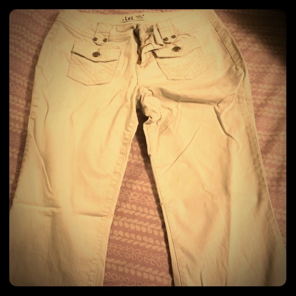 L.e.i pants