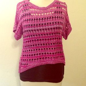 Pink knit loose top.