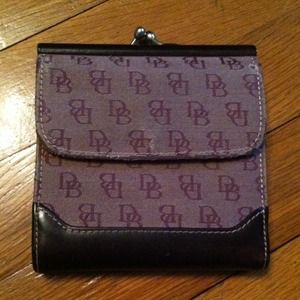 Dooney & Burke wallet