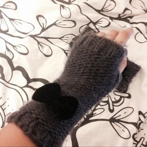 Knitted Gray Arm Warmers