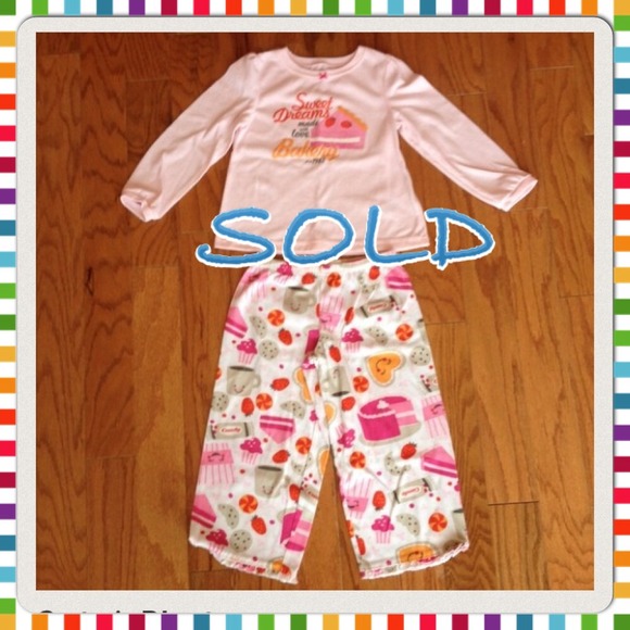 💢SOLD💢 Carter's PJ set