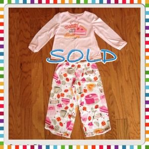 💢SOLD💢 Carter's PJ set