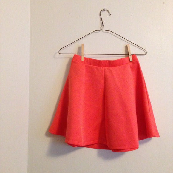 F21 Circle Skirt in Scuba Fabric, Size S - Picture 2 of 3