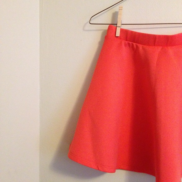 F21 Circle Skirt in Scuba Fabric, Size S - Picture 3 of 3