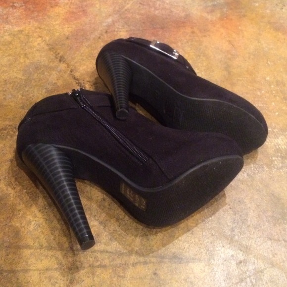 Michael Antonio Black Booties - Picture 4 of 4