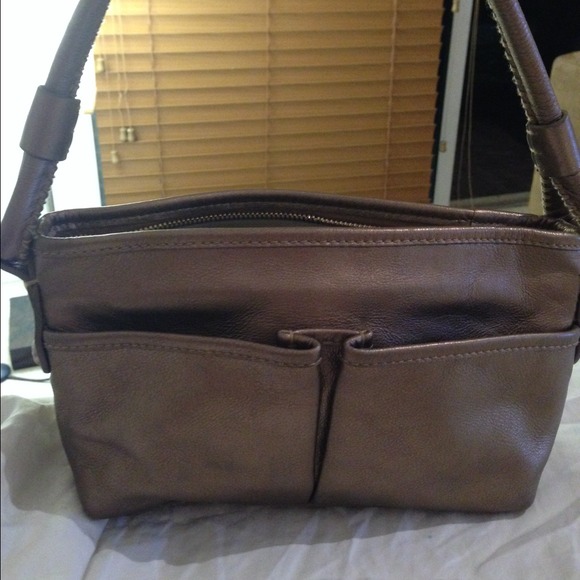 Burberry petite purse 🎉CLEARANCE🎉