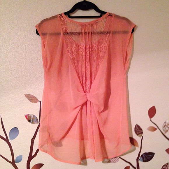 Foreign Exchange Salmon Sheer Lace Top NWOT - Picture 6 of 8