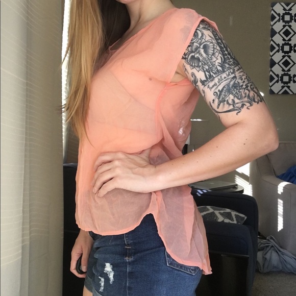 Foreign Exchange Salmon Sheer Lace Top NWOT - Picture 4 of 8