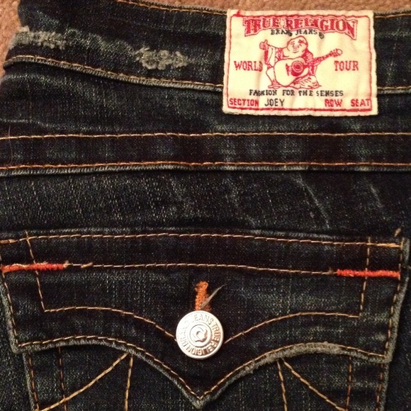 AUTHENTIC True Religion "Joey" flared jeans.